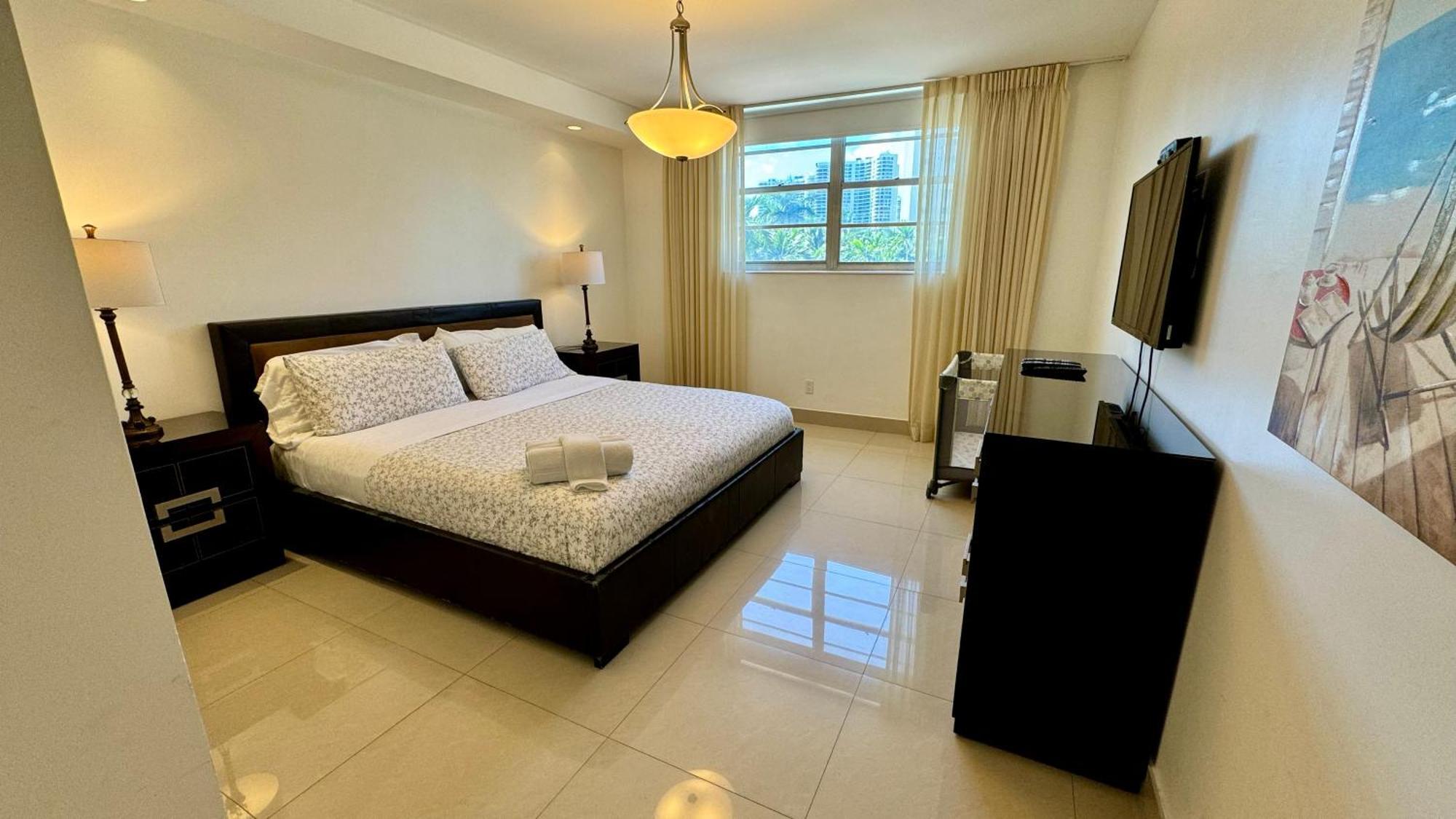 Sunny Isles Condo Resort Miami Beach Esterno foto